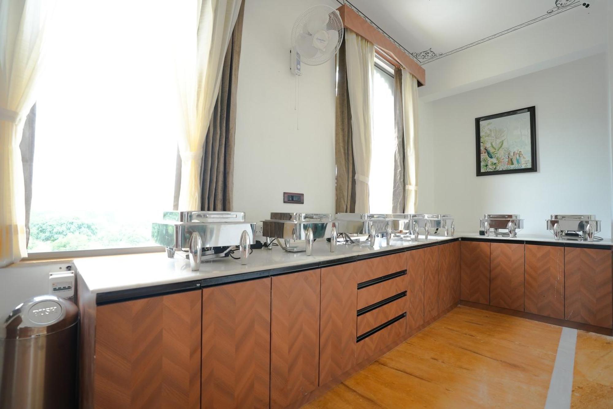 Maangarh Resorts Udaipur Exteriör bild
